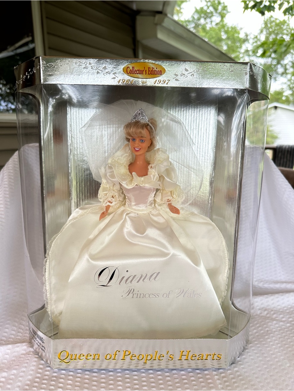Vintage 1997 Princess Diana Queen of People’s Hearts Doll NRFB 83197